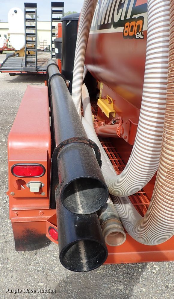 image for item DE1106 2003 Ditch Witch FX30 vacuum excavator