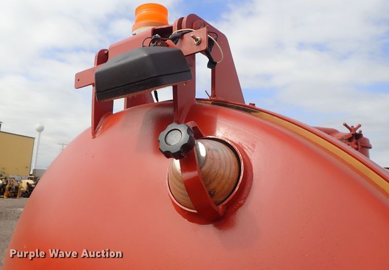 image for item DE1106 2003 Ditch Witch FX30 vacuum excavator