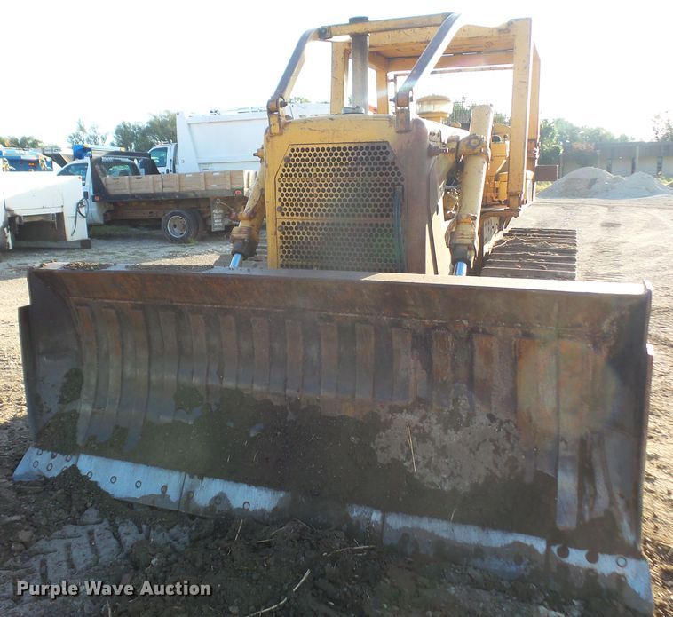 image for item DE2428 1964 Caterpillar D6C dozer