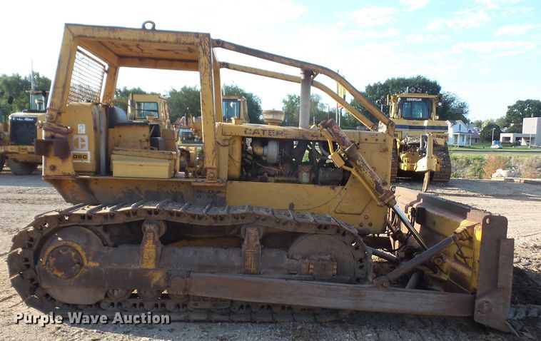 image for item DE2428 1964 Caterpillar D6C dozer