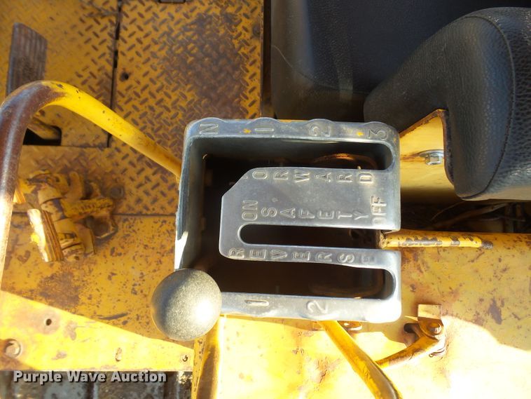 image for item DE2428 1964 Caterpillar D6C dozer