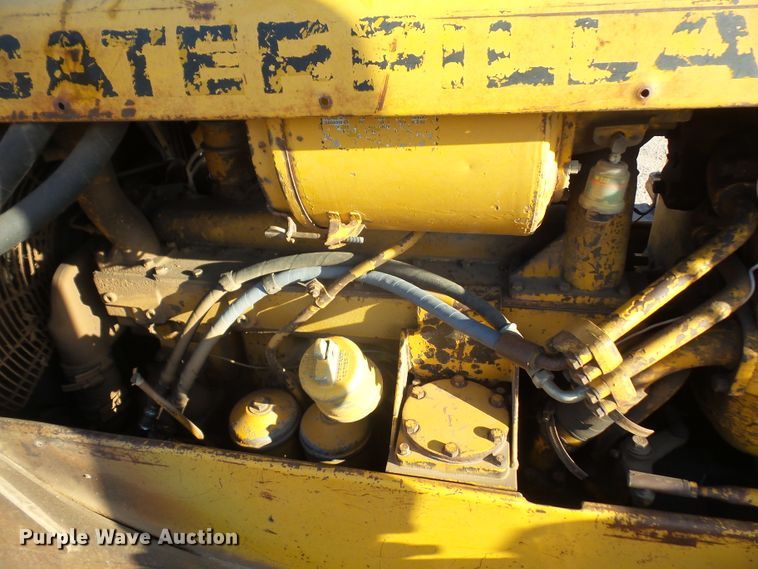 image for item DE2428 1964 Caterpillar D6C dozer