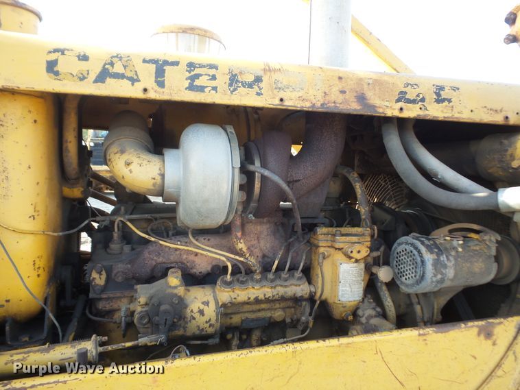 image for item DE2428 1964 Caterpillar D6C dozer