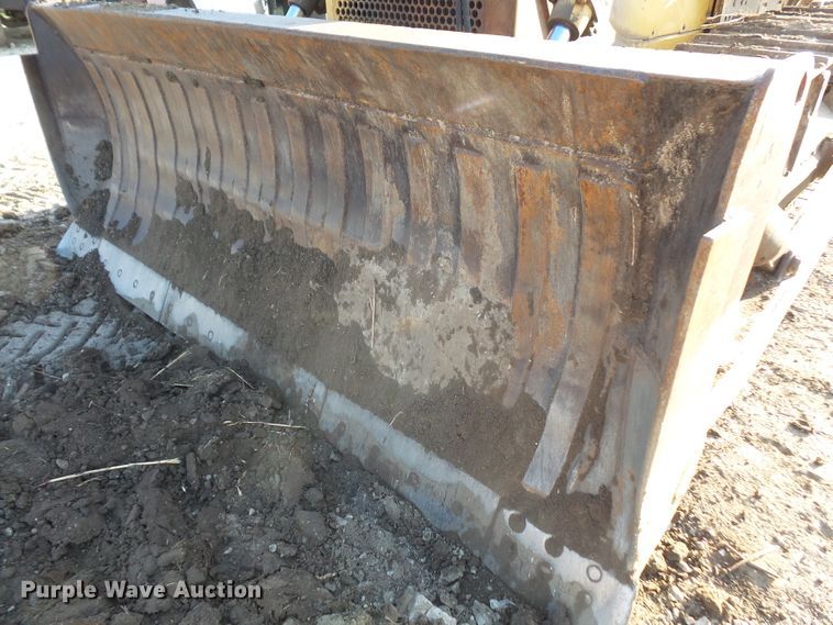 image for item DE2428 1964 Caterpillar D6C dozer