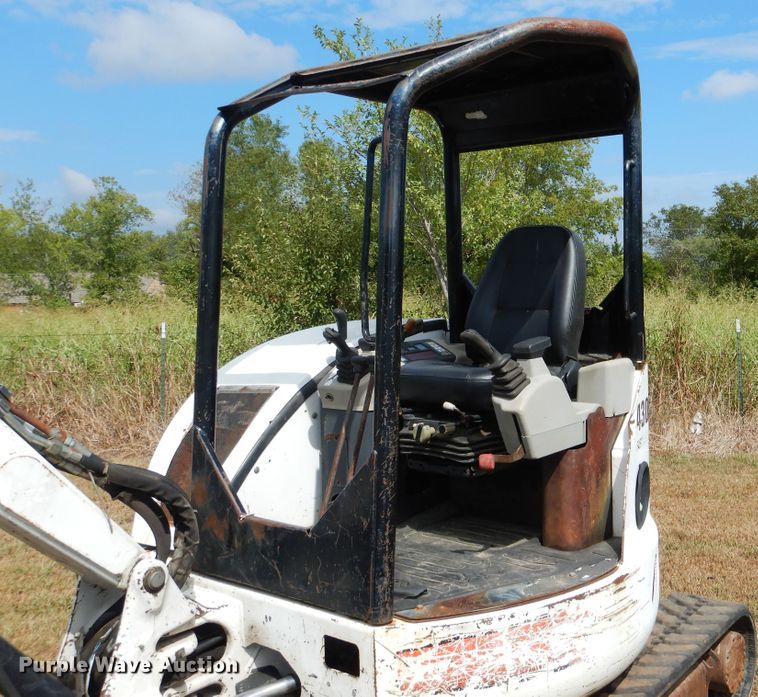 image for item DE4021 2005 Bobcat 430 mini excavator