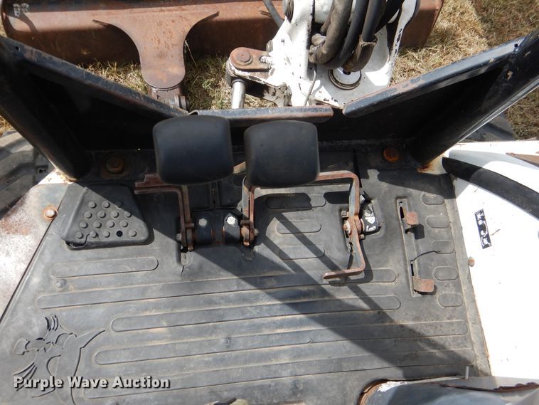 image for item DE4021 2005 Bobcat 430 mini excavator