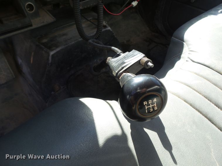 image for item DF0806 1997 Chevrolet C7H042 box truck