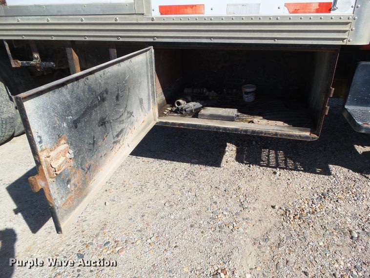 image for item DF0806 1997 Chevrolet C7H042 box truck