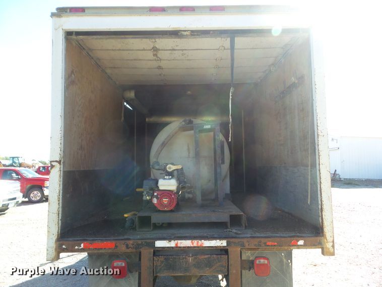 image for item DF0806 1997 Chevrolet C7H042 box truck