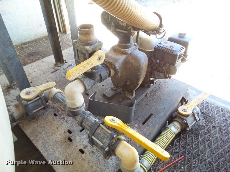 image for item DF0806 1997 Chevrolet C7H042 box truck