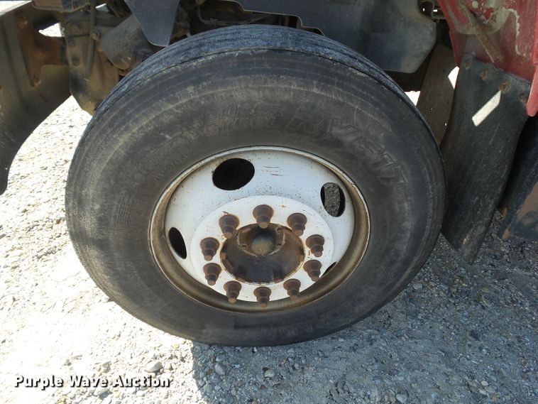 image for item DF0806 1997 Chevrolet C7H042 box truck