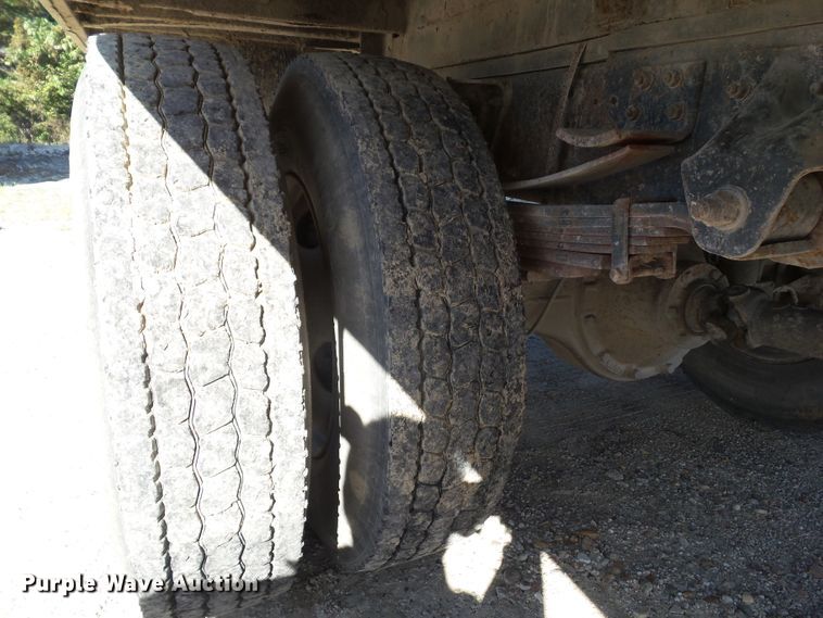 image for item DF0806 1997 Chevrolet C7H042 box truck