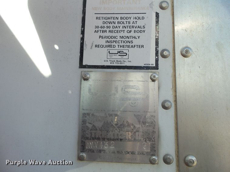 image for item DF0806 1997 Chevrolet C7H042 box truck