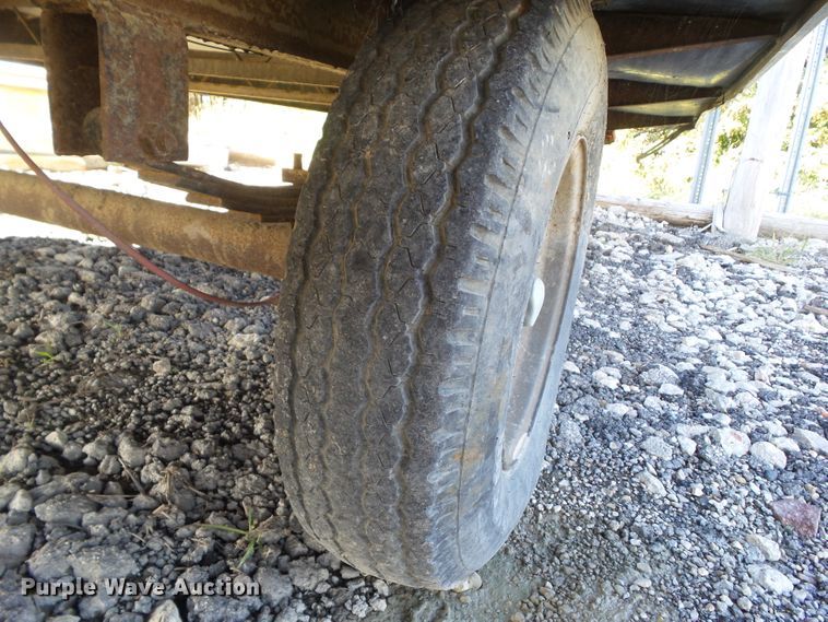 image for item DF0807 1999 Forest River Premiere job site trailer