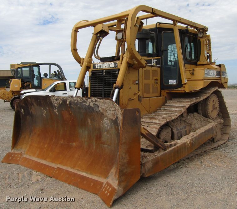 image for item DG0204 2005 Caterpillar D6R dozer