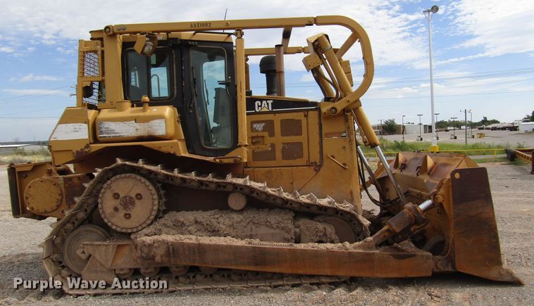 image for item DG0204 2005 Caterpillar D6R dozer