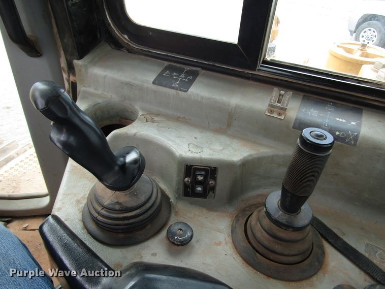 image for item DG0204 2005 Caterpillar D6R dozer