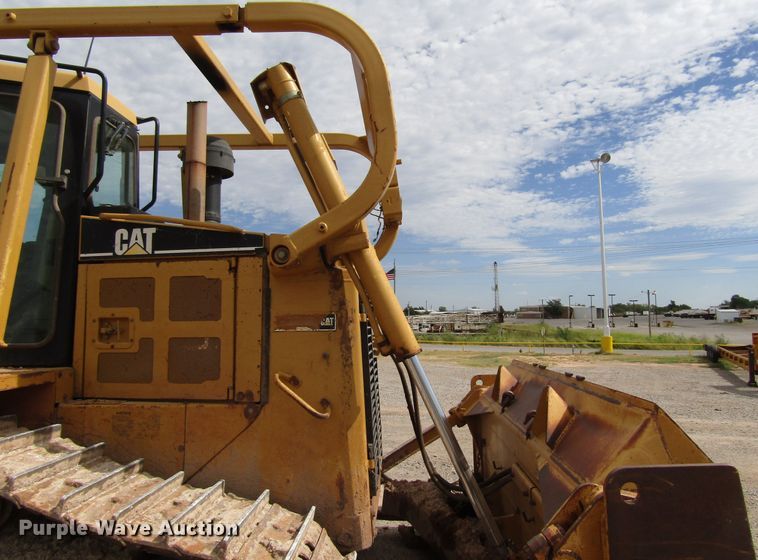 image for item DG0204 2005 Caterpillar D6R dozer