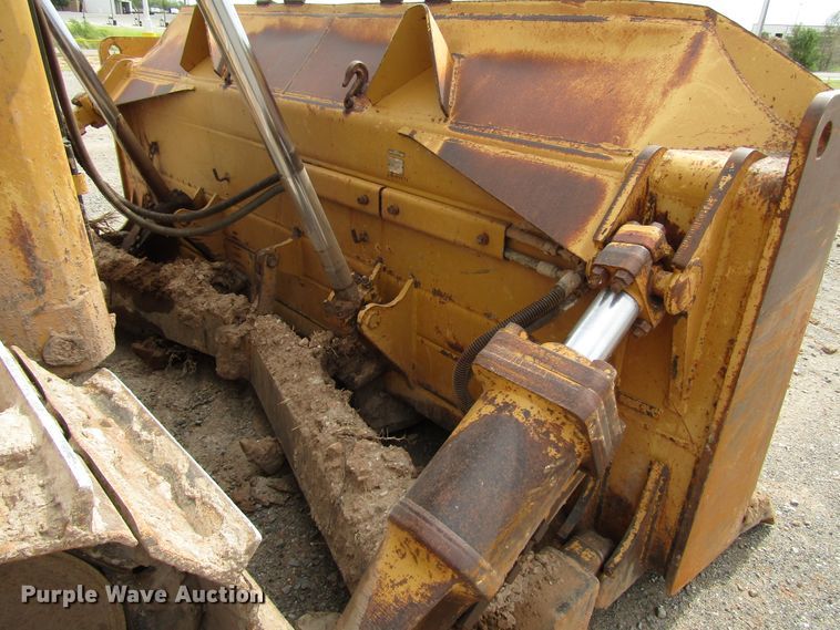 image for item DG0204 2005 Caterpillar D6R dozer