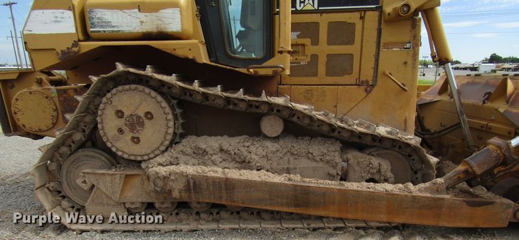 image for item DG0204 2005 Caterpillar D6R dozer