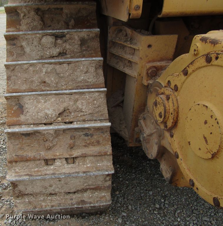 image for item DG0204 2005 Caterpillar D6R dozer