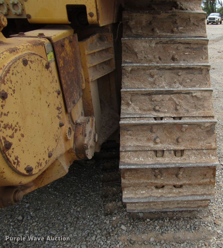 image for item DG0204 2005 Caterpillar D6R dozer