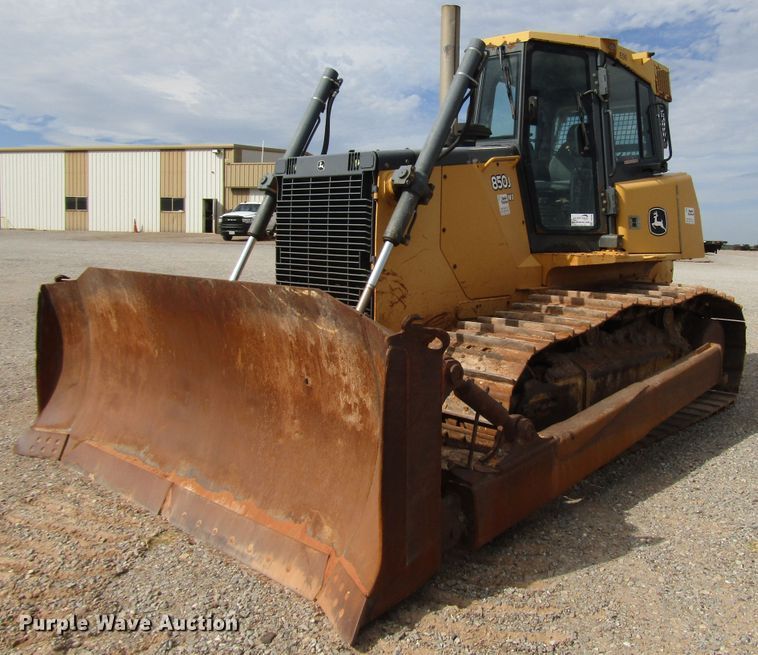 image for item DG0205 2008 John Deere 850J dozer