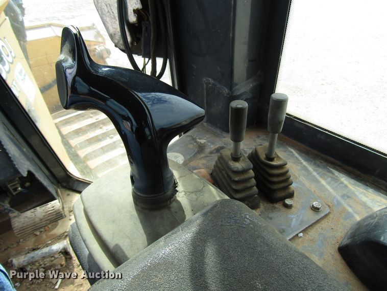 image for item DG0205 2008 John Deere 850J dozer