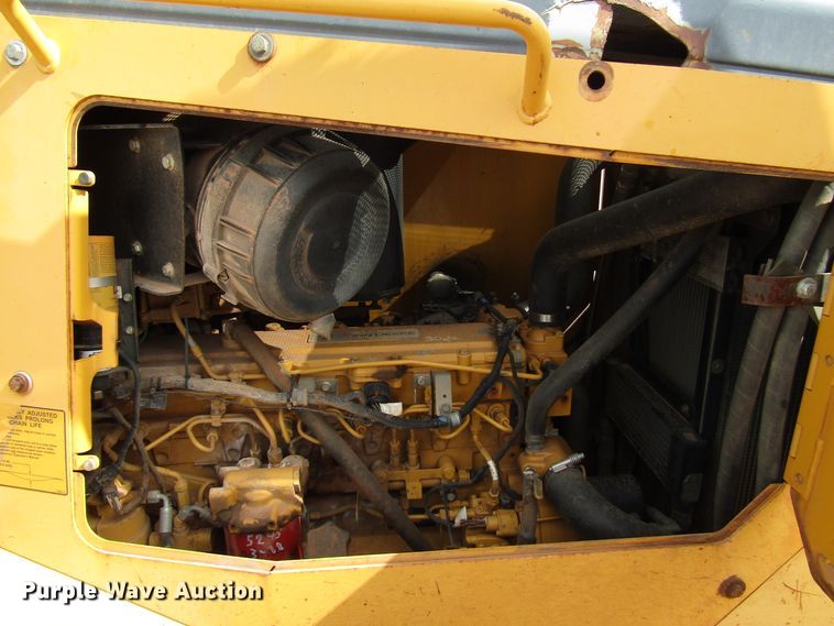 image for item DG0205 2008 John Deere 850J dozer