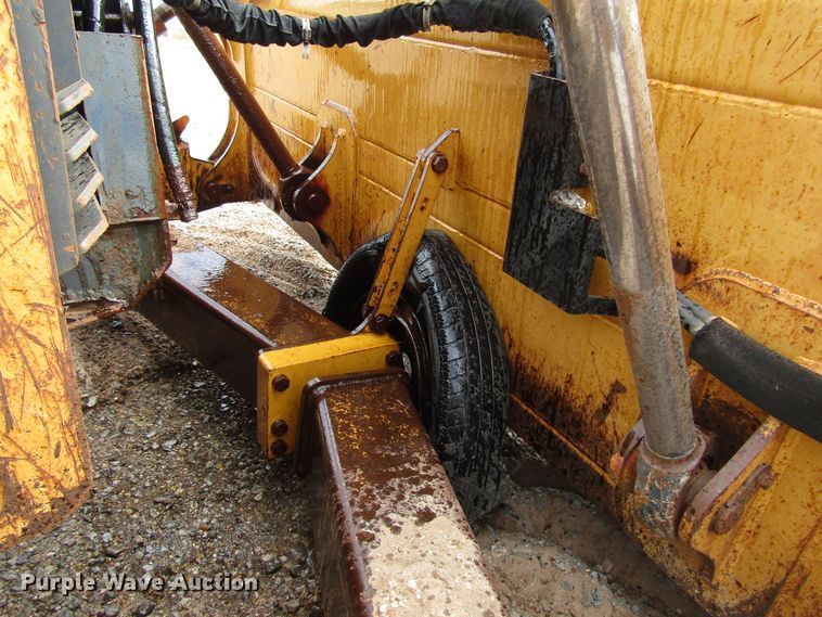 image for item DG0205 2008 John Deere 850J dozer