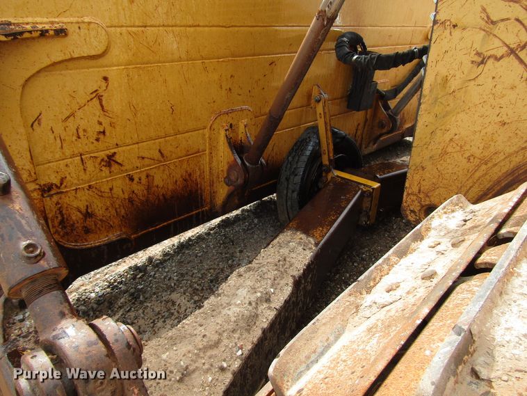 image for item DG0205 2008 John Deere 850J dozer