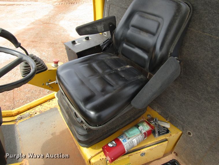 image for item DG0206 Vibromax VM106PD single drum vibratory roller