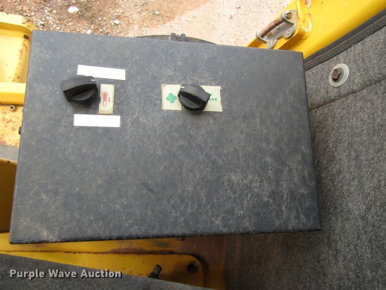 image for item DG0206 Vibromax VM106PD single drum vibratory roller