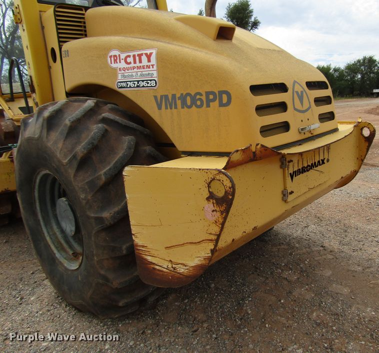 image for item DG0206 Vibromax VM106PD single drum vibratory roller