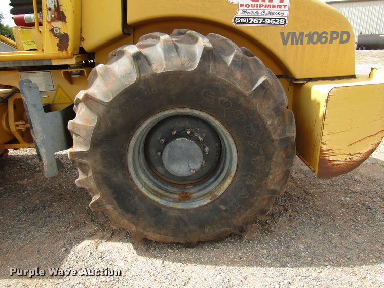 image for item DG0206 Vibromax VM106PD single drum vibratory roller