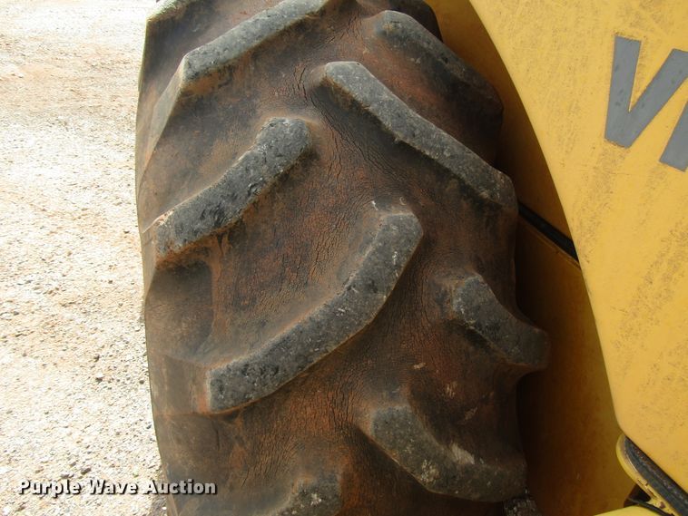 image for item DG0206 Vibromax VM106PD single drum vibratory roller