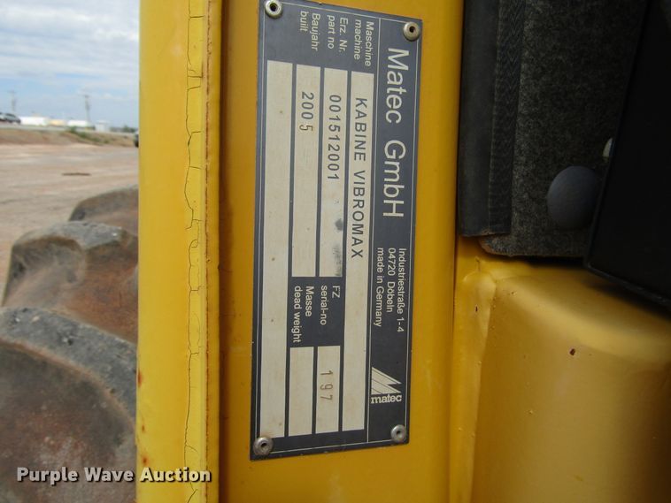 image for item DG0206 Vibromax VM106PD single drum vibratory roller