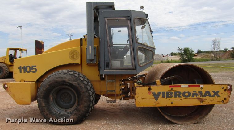 image for item DG0207 2005 Vibromax 1105 single drum vibratory roller