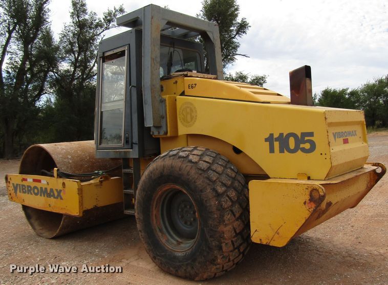 image for item DG0207 2005 Vibromax 1105 single drum vibratory roller