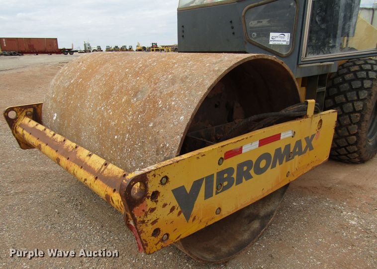 image for item DG0207 2005 Vibromax 1105 single drum vibratory roller