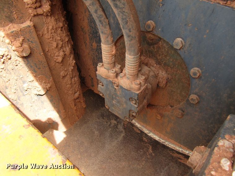 image for item DG0207 2005 Vibromax 1105 single drum vibratory roller