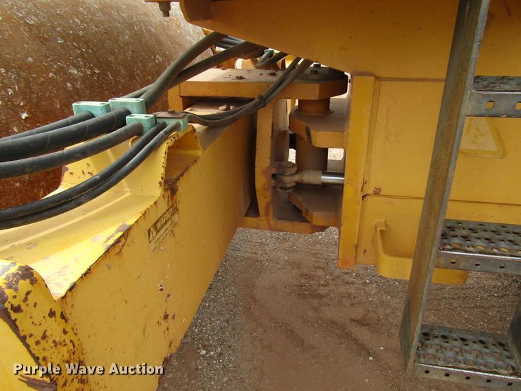 image for item DG0207 2005 Vibromax 1105 single drum vibratory roller