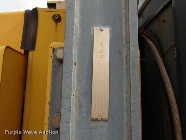 image for item DG0207 2005 Vibromax 1105 single drum vibratory roller