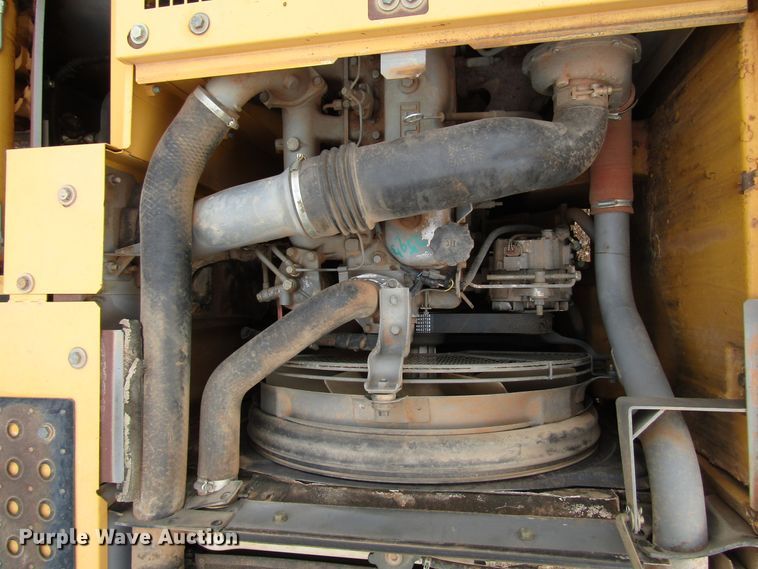 image for item DG0211 2005 John Deere 225C LC excavator