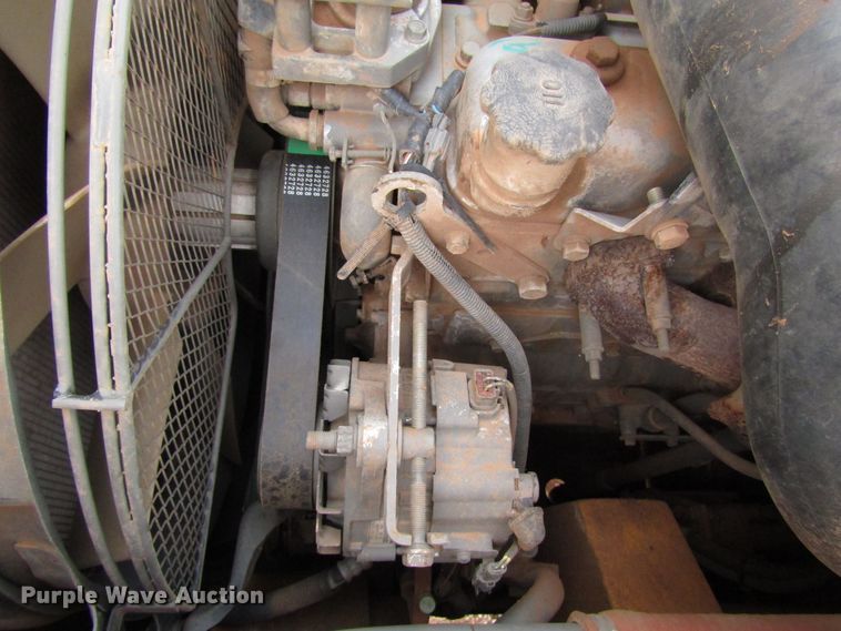 image for item DG0211 2005 John Deere 225C LC excavator