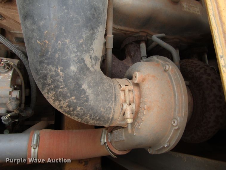 image for item DG0211 2005 John Deere 225C LC excavator