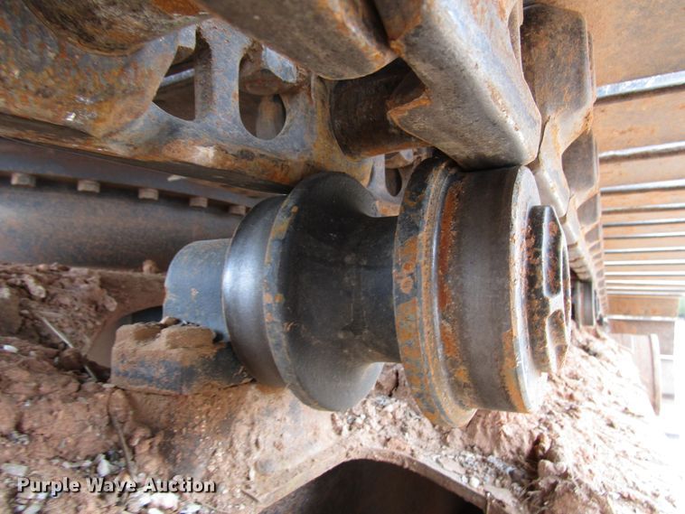 image for item DG0211 2005 John Deere 225C LC excavator