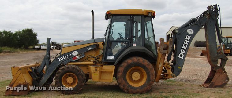 image for item DG0215 2012 John Deere 310SJ backhoe