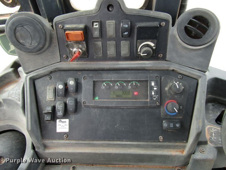 image for item DG0215 2012 John Deere 310SJ backhoe