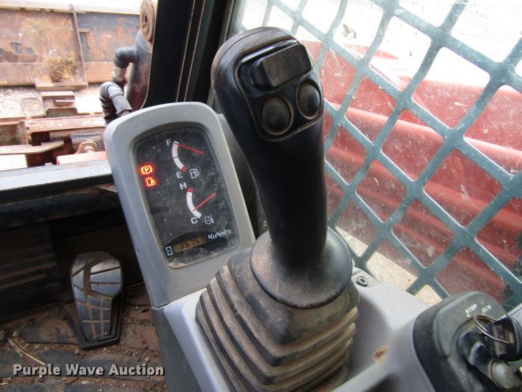 image for item DG0219 2011 Kubota SVL90 skid steer